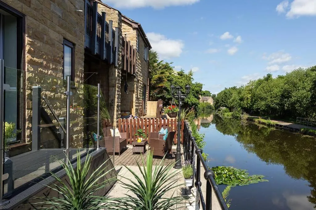 Luxury Canalside Home In Leeds Σπίτι διακοπών Λιντς