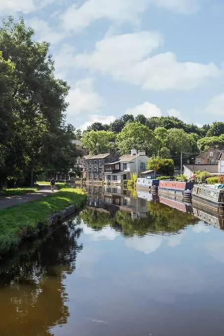 Luxury Canalside Home In Leeds Σπίτι διακοπών